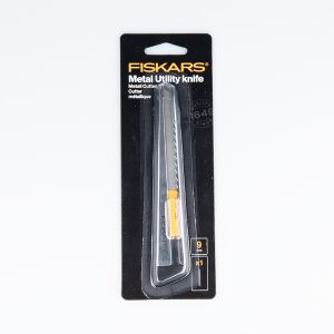 Metal knife / Fiskars Professional 9 mm