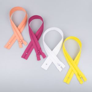 3 mm zip 40 cm / Different shades
