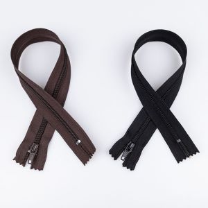 5 mm closed-ended zipper with one slider 40 cm / Different shades