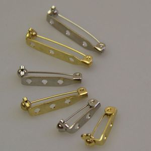 Brooch back / Different sizes / Different shades