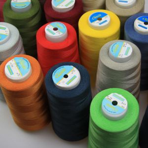 Overlock thread / Different shades