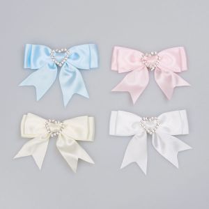 Bow with a heart / Different shades