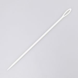 Plastic darning needle 150 mm