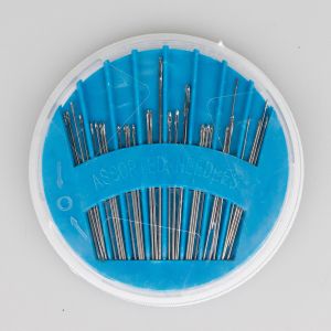 Hand Needles 30 pc in plastic box