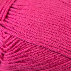 Yarn Woolbox Imagine Classic Anti Pilling DK 100g / Raspberry Jam 214