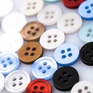 Plastic button / 11 mm / Different tones