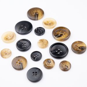 Simple button with border / Different sizes / Different tones
