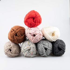 Yarn King Cole Merino Blend DK 50 g / Different shades