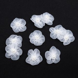 Sew-on motif 30 mm / Flower with pearl