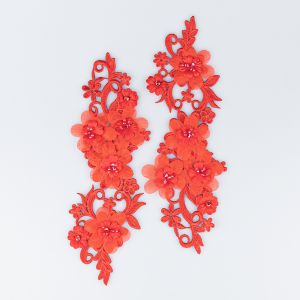 Stitchable motif with pearls / Red