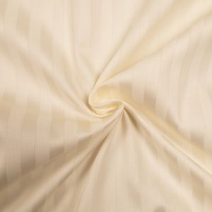 Cotton sateen bedsheeting / Cream