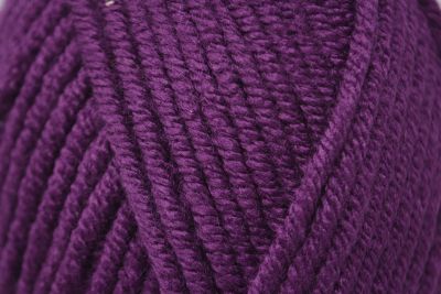 Yarn Emu Classic Super Chunky 100 g / Grape (180)
