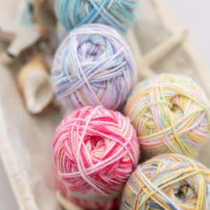 Yarn Emu Treasure Little Isle DK 50 g / Different shades