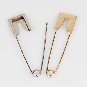 Kilt pins Kilt Pins Square End 73 mm / Different shades