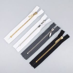 Metallic Zipper M3 closed-ended 12 cm / Different shades