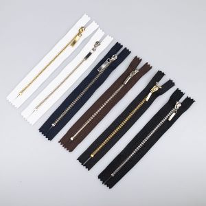 Metallic Zipper M3 closed-ended 16 cm / Different shades