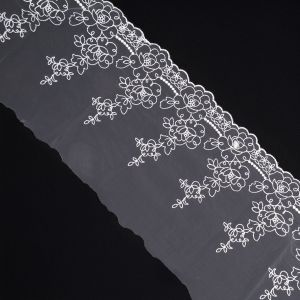 Machine-embroidered mesh lace 180 mm / White