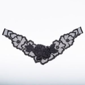 Lace motif D1 / 30x13 cm / Black
