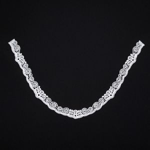 Lace motif D5 / 51x2 cm / White