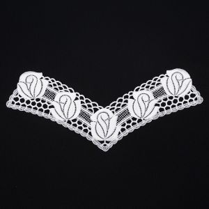 Lace motif D6 / 31x14 cm / White