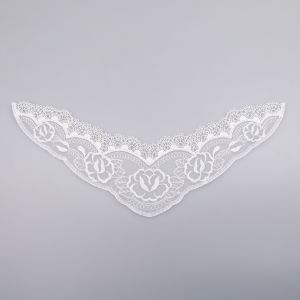 Lace motif D10 / 32x7 cm / White