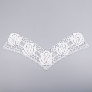 Lace motif D44 / 31x7  cm / White