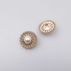 Metal shank button with pearl heart, 22 mm / Gold