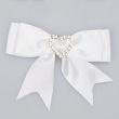Bow with a heart / White