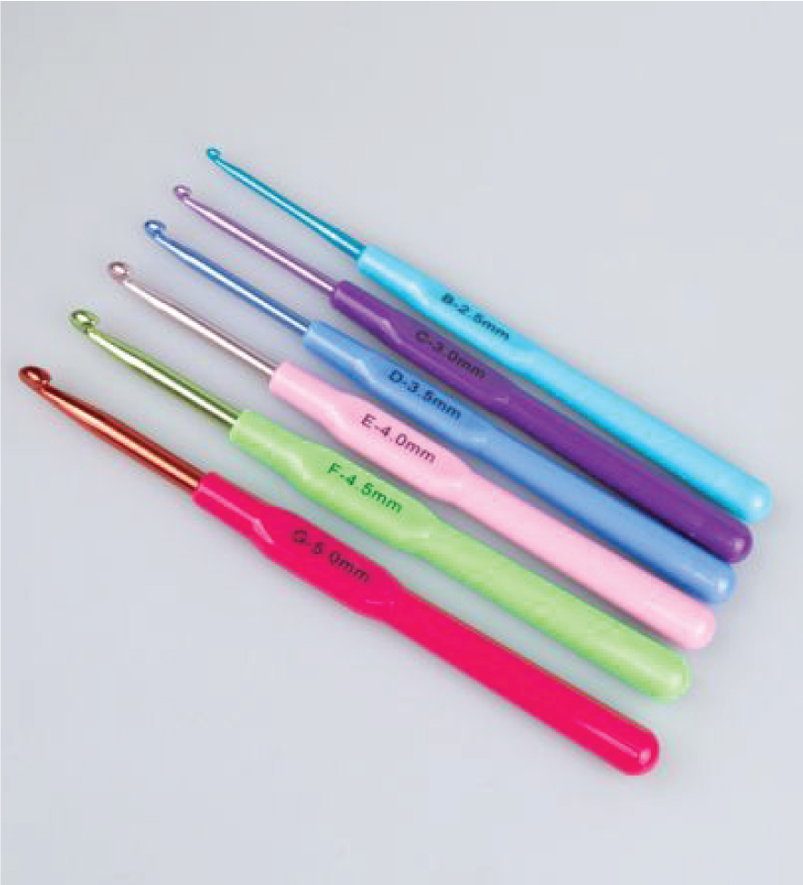 Essential Crochet Hook Set, 2.5-5 mm