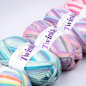 Dzija James C. Brett Baby Twinkle Print DK 100 g / Dažādi toņi