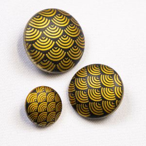 Poga / Dažādi lielumi/ Zelts-melns