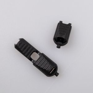Plastmasa auklas uzgalis krokodils 10x20 mm / Melns 332