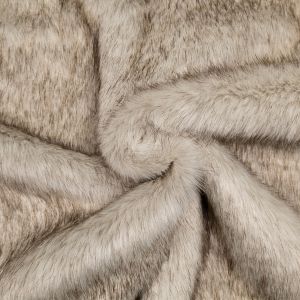 Garspalvaina mākslīgā kažokāda / Snow Wolf Luxury