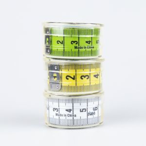 Mērlente 150 cm plastmasas kastē MIX