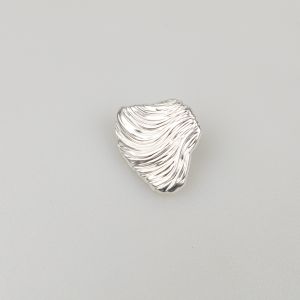 Metala poga  ar kājiņu 20 mm / Sudraba