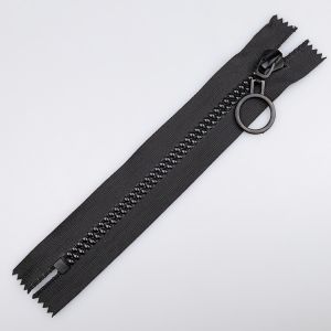 8 mm rāvējslēdzējs T8 apakšā noslēgts 18 cm / 332 Melns