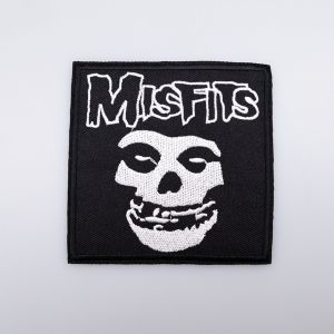 Термотрансферная наклейка MISFITS 8 cm