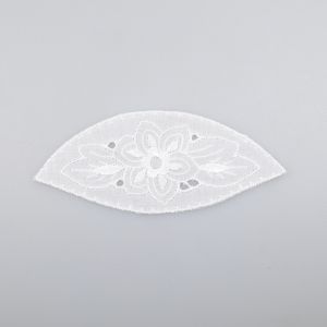 Кружевной мотив väike D43 / 11.5x4.5 cм / Белый